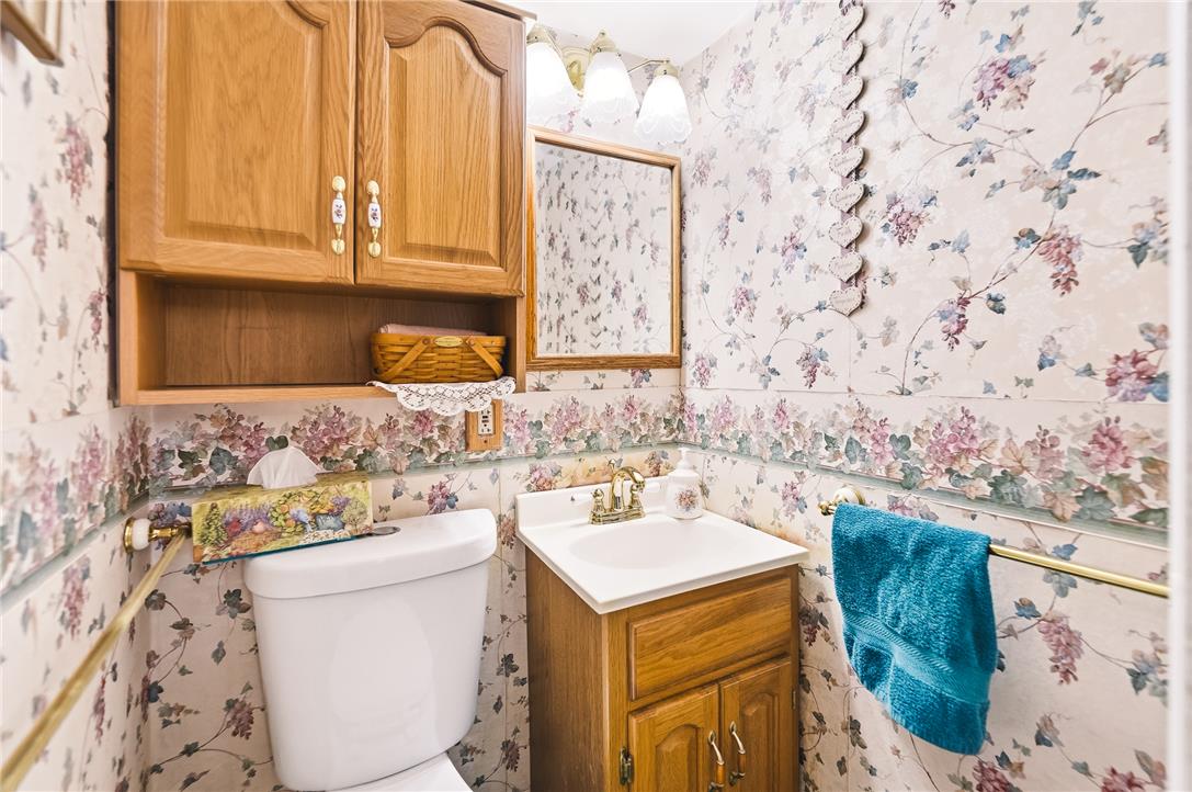 36 Schoolhouse Road Chalfont, PA 18914 - Photo 22 of 34