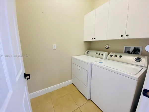 $4,900 | 8353 Northwest 38th Street, Cooper City, FL 33024