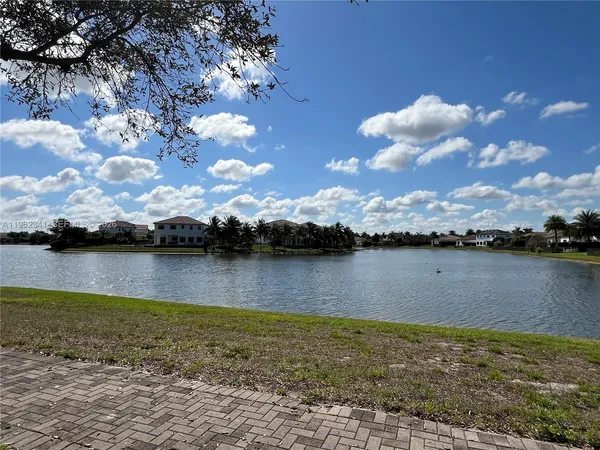 $4,900 | 8353 Northwest 38th Street, Cooper City, FL 33024