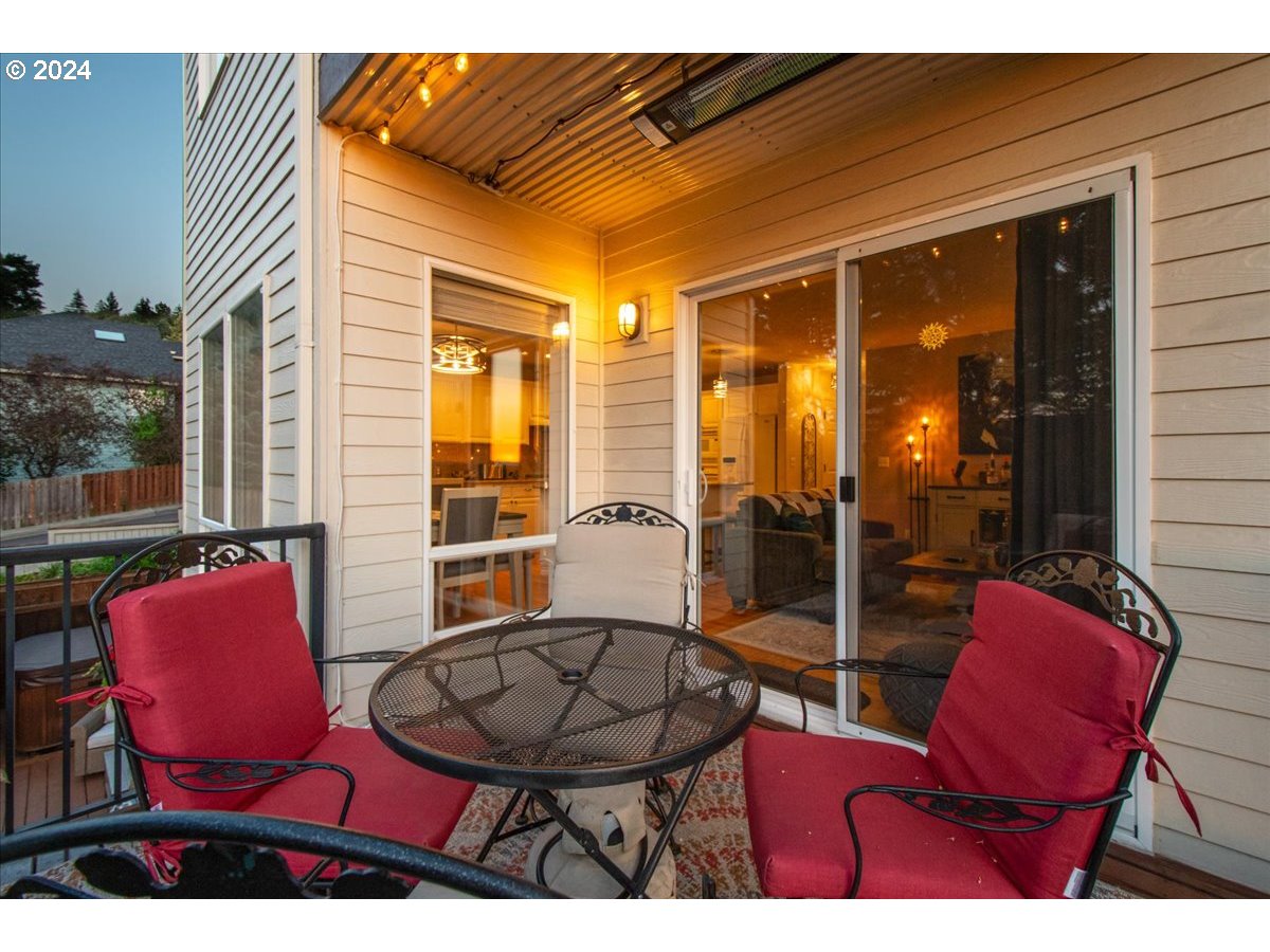2509 Northwest 36th Avenue Camas, WA 98607 - Photo 21 of 48 a view of a outdoor seating area