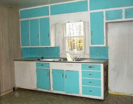 107 Tanner Road Greenville, PA 16125 - Photo 2 of 6 Kitchen.