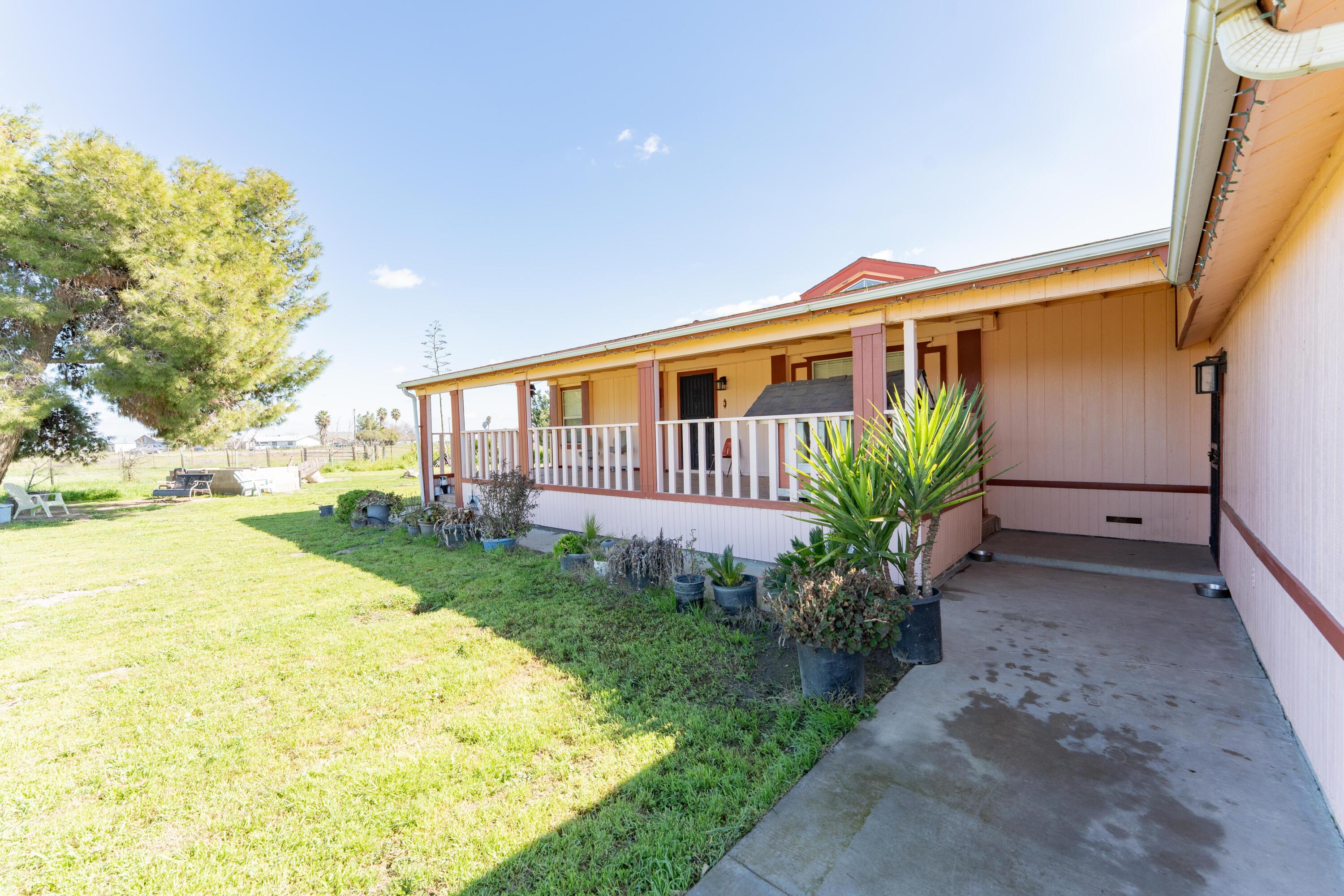 4962 Rd 42 Alpaugh, CA 93201 - Photo 5 of 37 8 (10)