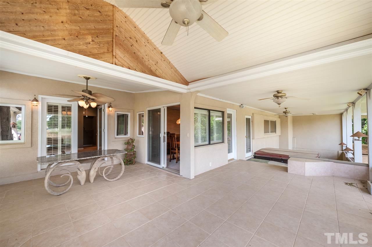 4308 Ryegate Drive Raleigh, NC 27604 - Photo 17 of 23 a view of a livingroom with furniture