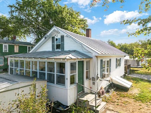 $180,000 | 19 Summer Street, Madison, ME 04950