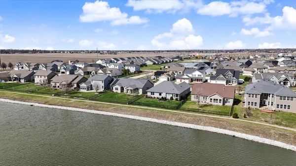 $575,000 | 1117 Declaration Drive, Savoy, IL 61874