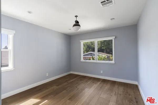$7,500 | 4031 Camero Avenue, Los Angeles, CA 90027