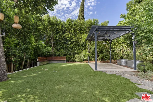$7,500 | 4031 Camero Avenue, Los Angeles, CA 90027