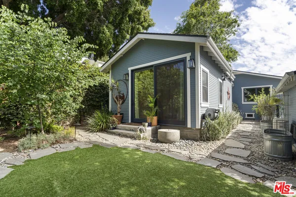 $7,500 | 4031 Camero Avenue, Los Angeles, CA 90027