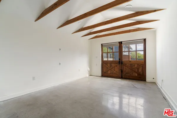 $7,500 | 4031 Camero Avenue, Los Angeles, CA 90027