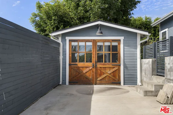 $7,500 | 4031 Camero Avenue, Los Angeles, CA 90027