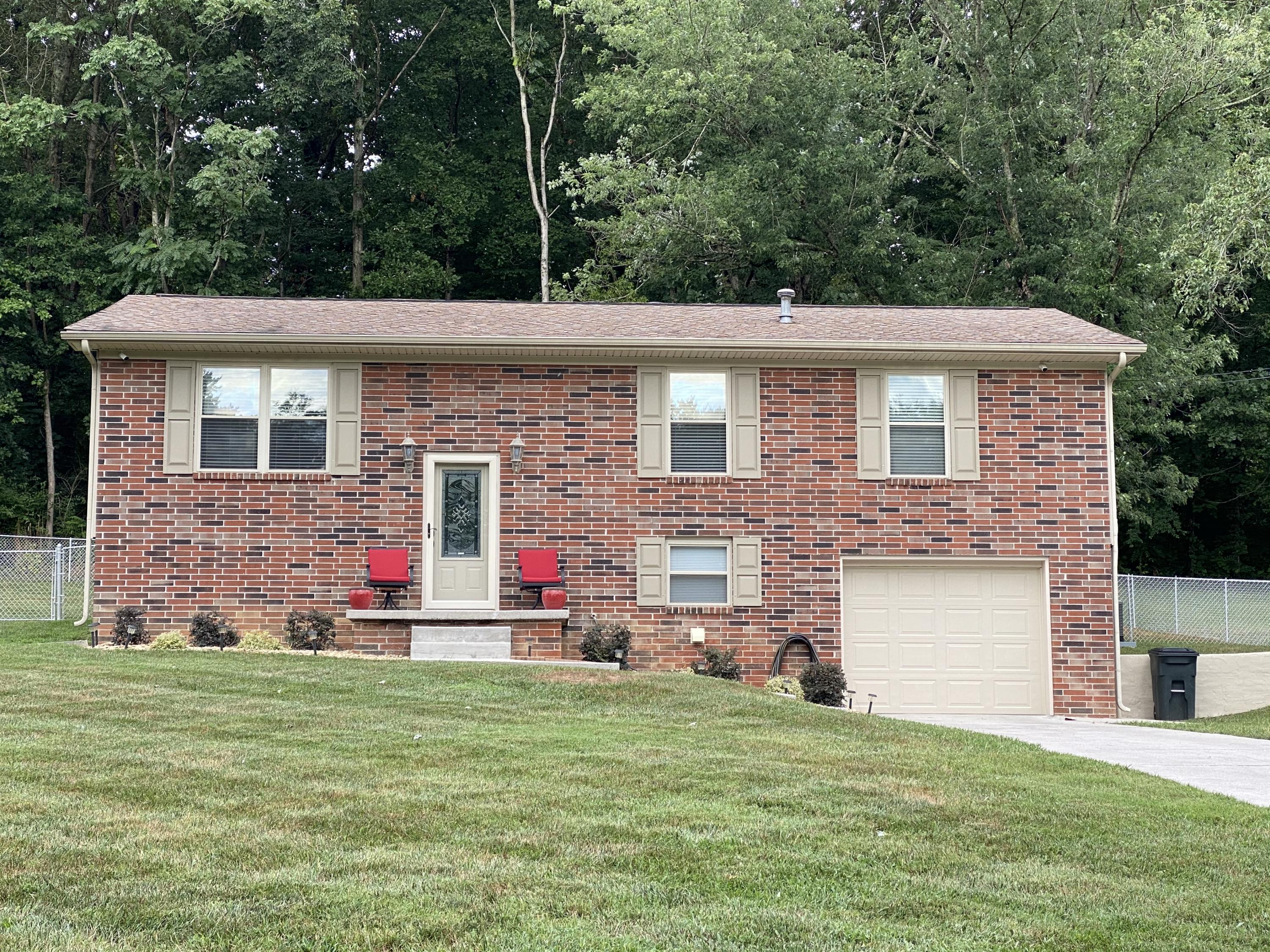 978 Reed Bull Road New Market, TN 37820 - Photo 1 of 16 Front