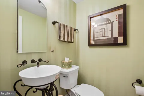 $1,250,000 | 11303 Hounds Way, North Bethesda, MD 20852