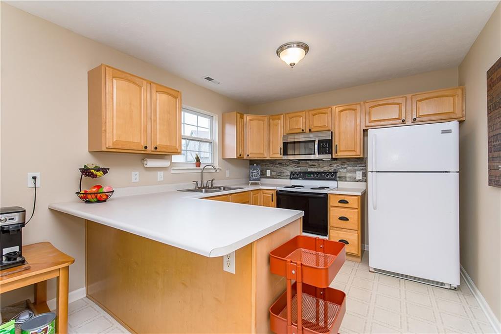 14958 Copper Tree Way Carmel, IN 46033 - Photo 11 of 33 Gallery Image 11