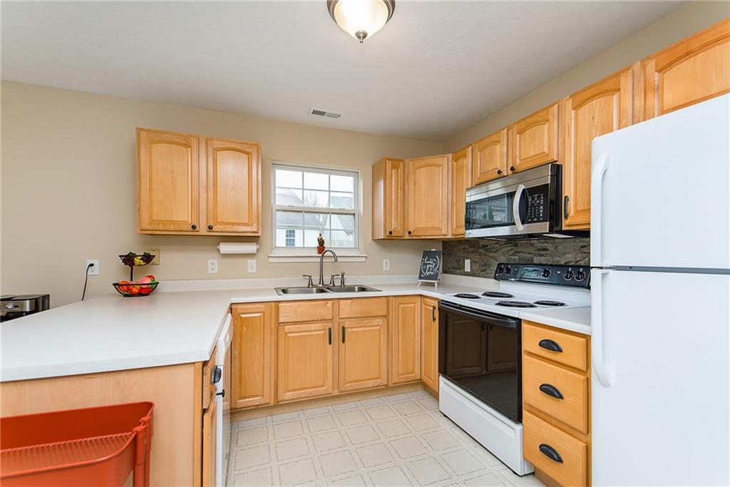 14958 Copper Tree Way Carmel, IN 46033 - Photo 12 of 33 Gallery Image 12