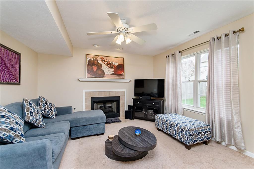 14958 Copper Tree Way Carmel, IN 46033 - Photo 6 of 33 Gallery Image 6