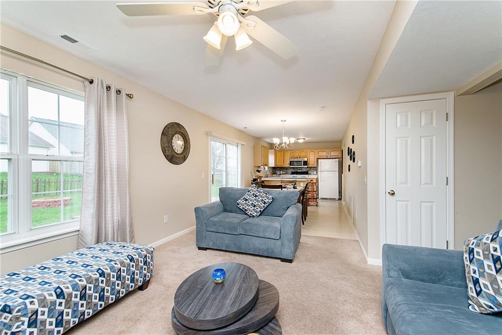 14958 Copper Tree Way Carmel, IN 46033 - Photo 7 of 33 Gallery Image 7