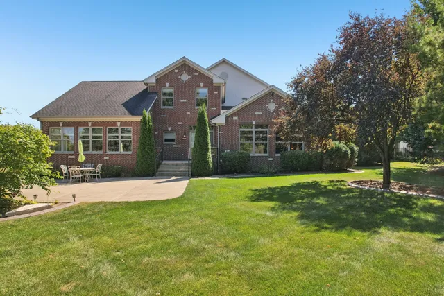 $825,000 | 9804 Palmer Drive, Lakewood, IL 60014