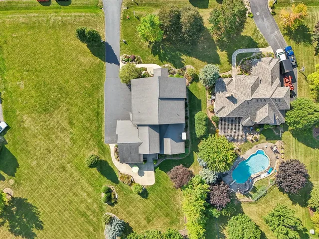 $825,000 | 9804 Palmer Drive, Lakewood, IL 60014