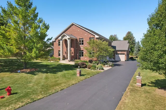 $825,000 | 9804 Palmer Drive, Lakewood, IL 60014