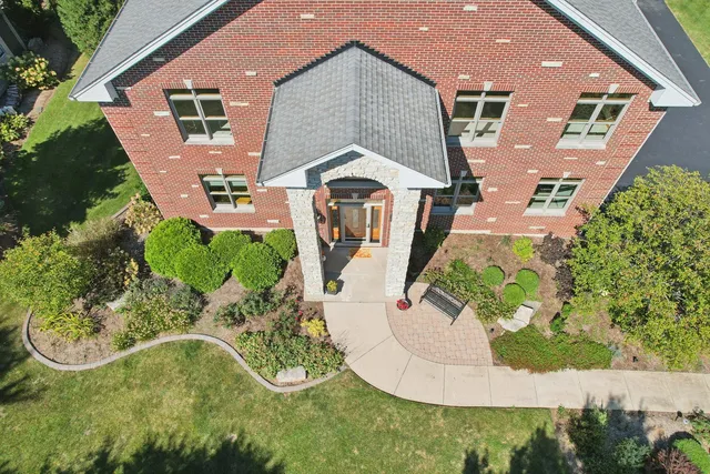 $825,000 | 9804 Palmer Drive, Lakewood, IL 60014