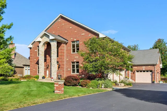 $825,000 | 9804 Palmer Drive, Lakewood, IL 60014