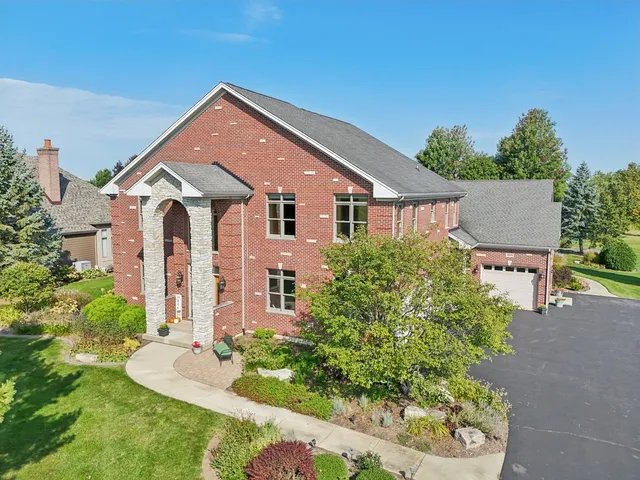 $825,000 | 9804 Palmer Drive, Lakewood, IL 60014
