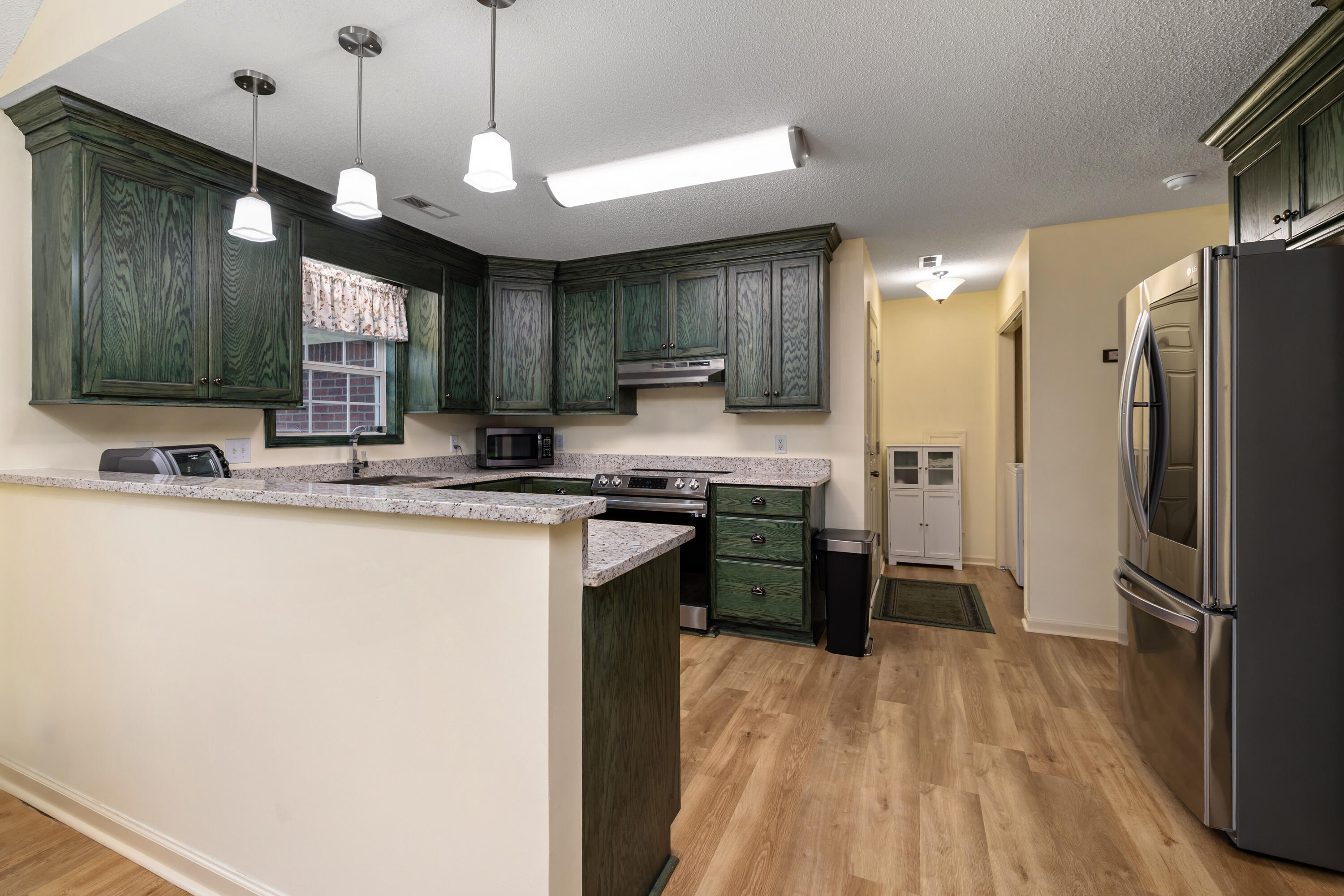 2845 Dbar Circle Sumter, SC 29154 - Photo 8 of 27 10