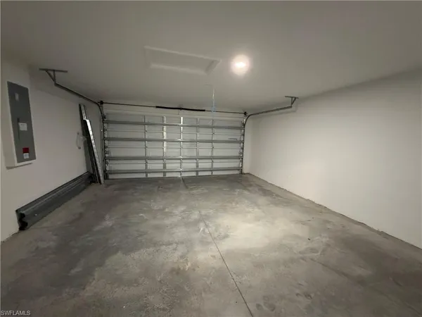 $2,000 | 2611 Northwest 4th Place, Cape Coral, FL 33993