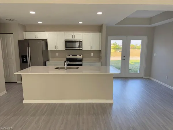 $2,000 | 2611 Northwest 4th Place, Cape Coral, FL 33993