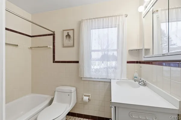 $439,000 | 59 Payne Street, Hamilton, NY 13346