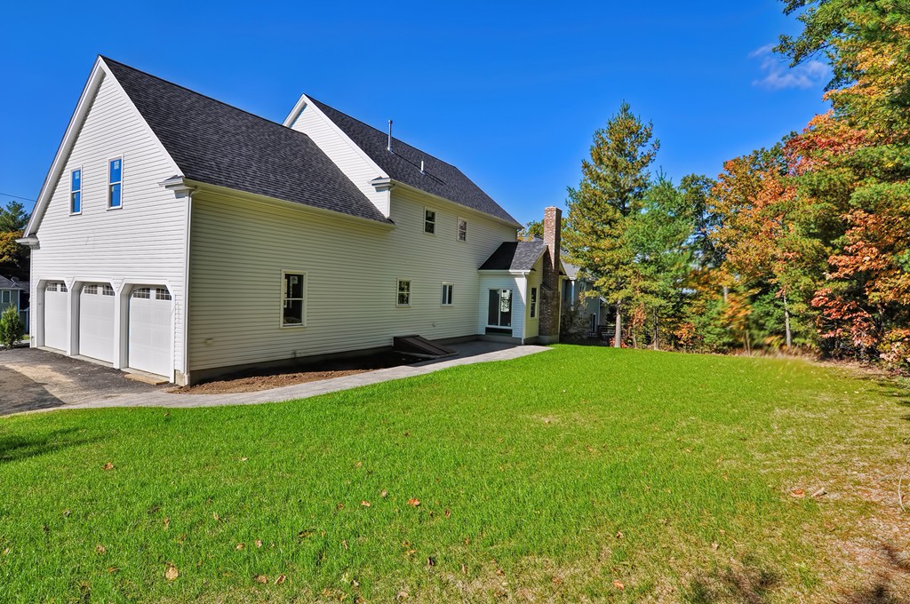 59 Highridge Road Bellingham, MA 02019 - Photo 8 of 13 Gallery Image 8