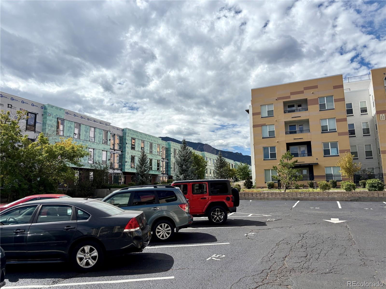 805 29th Street, Unit 253 Boulder, CO 80303 - Photo 32 of 32 a car parked in front of a building