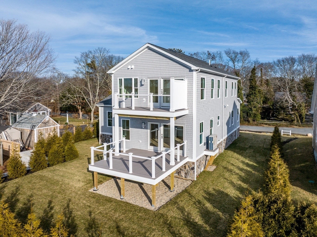 29 Parkers Neck Road Yarmouth, MA 02664 - Photo 4 of 33