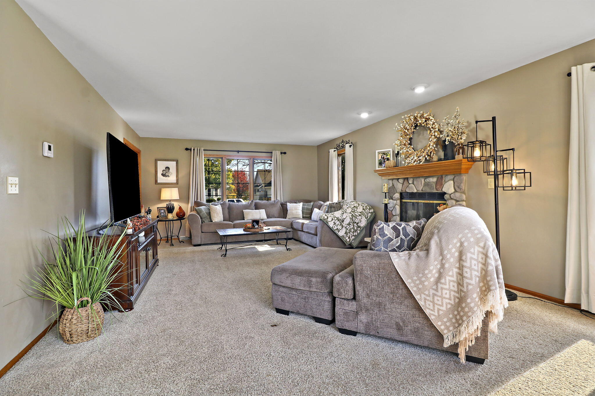 7646 46th Avenue Pleasant Prairie, WI 53142 - Photo 13 of 36 13-web-or-mls-7646 46th Ave. Kenosha, WI