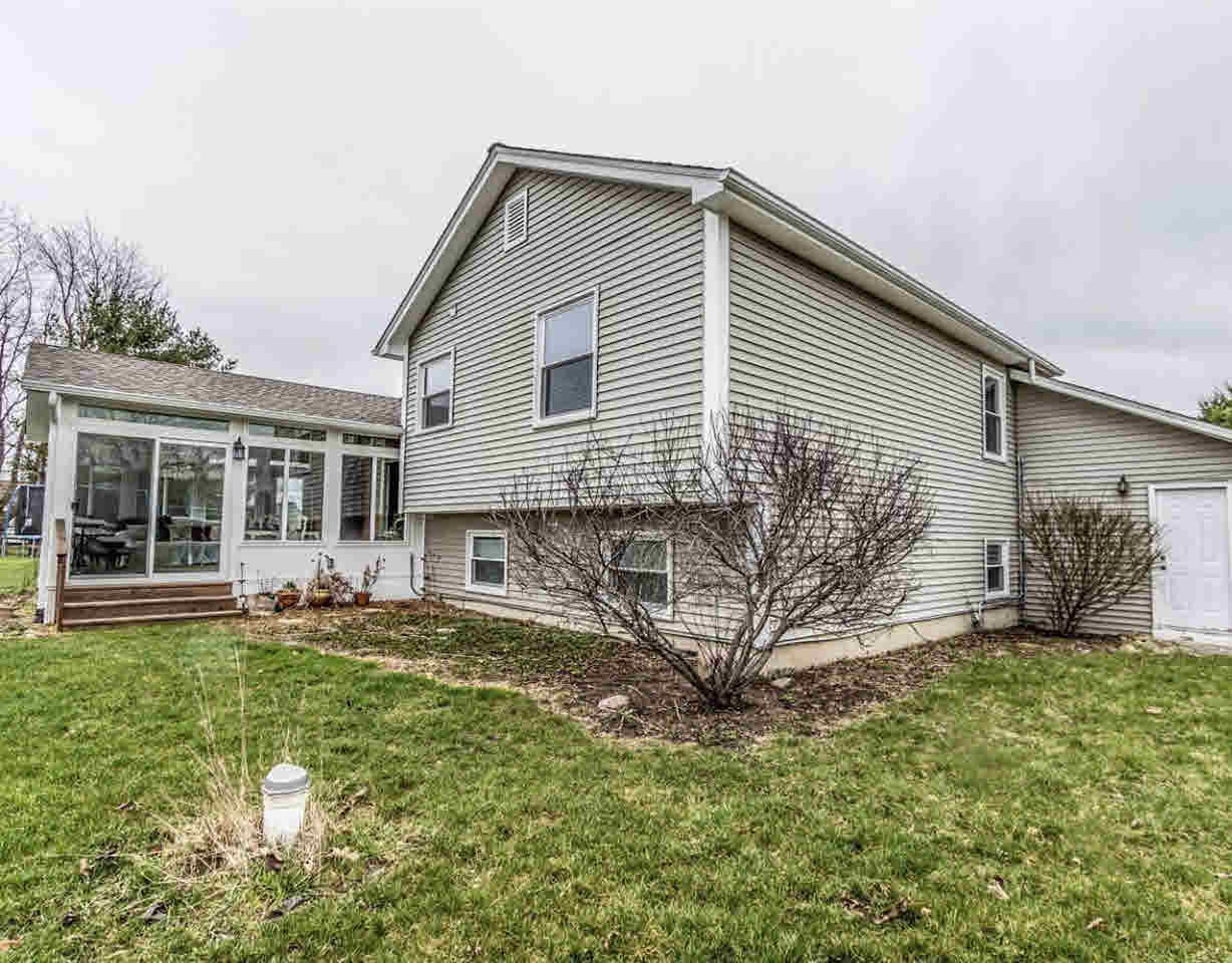 6036 Cook Road Swartz Creek, MI 48473 - Photo 35 of 36 21280056-34.JPG