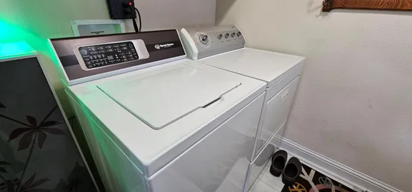 a close up view of washer and dryer