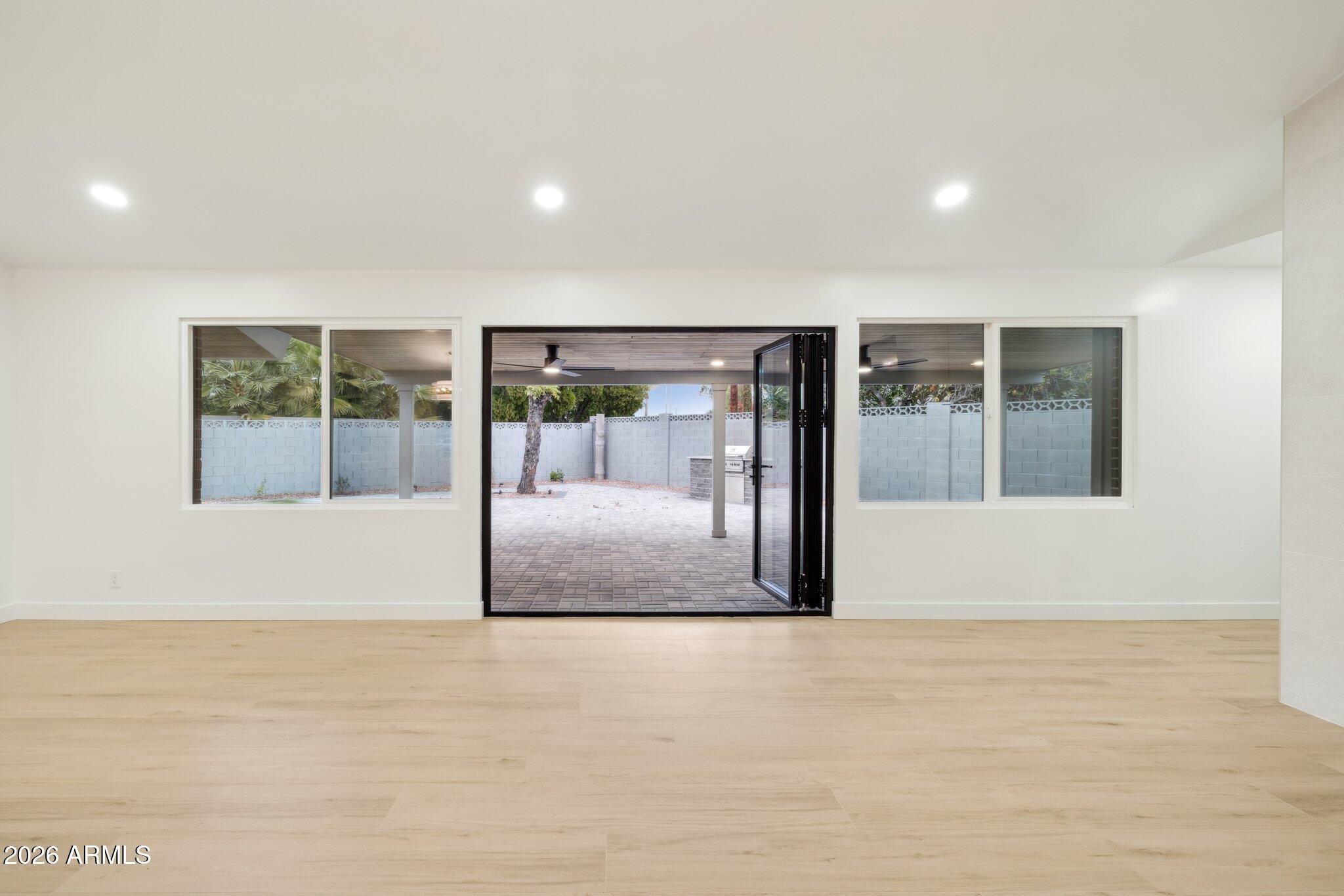 1216 West Rovey Avenue Phoenix, AZ 85013 - Photo 8 of 45 Pic11