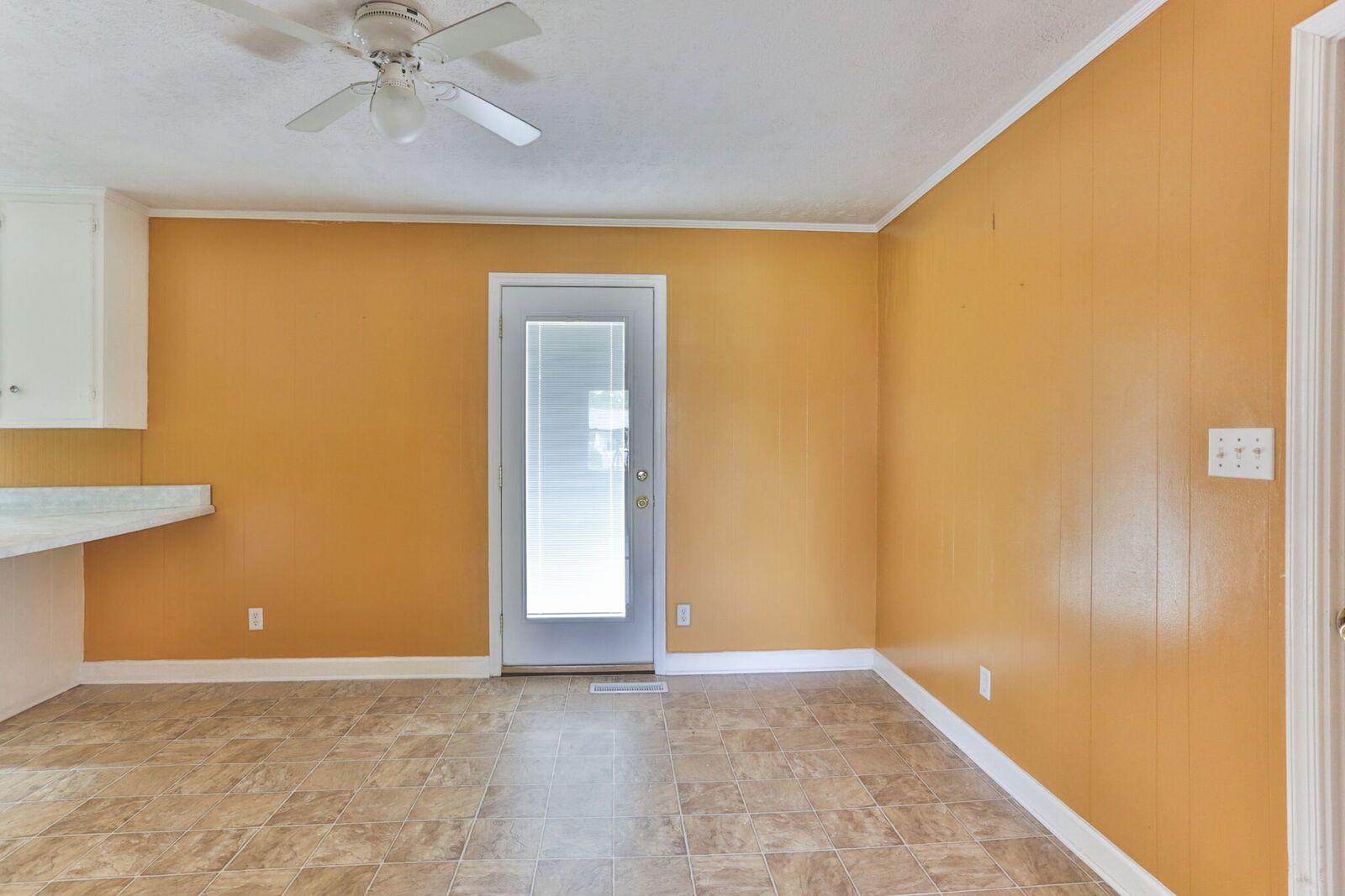 202 East Temple Avenue Rockingham, NC 28379 - Photo 14 of 31 2Z1A1052_preview.jpeg