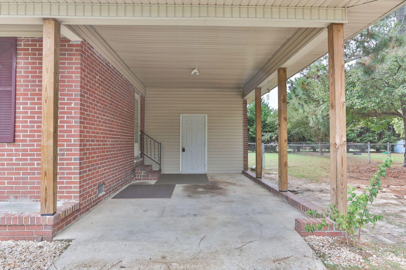 202 East Temple Avenue Rockingham, NC 28379 - Photo 26 of 31 2Z1A1100_preview.jpeg