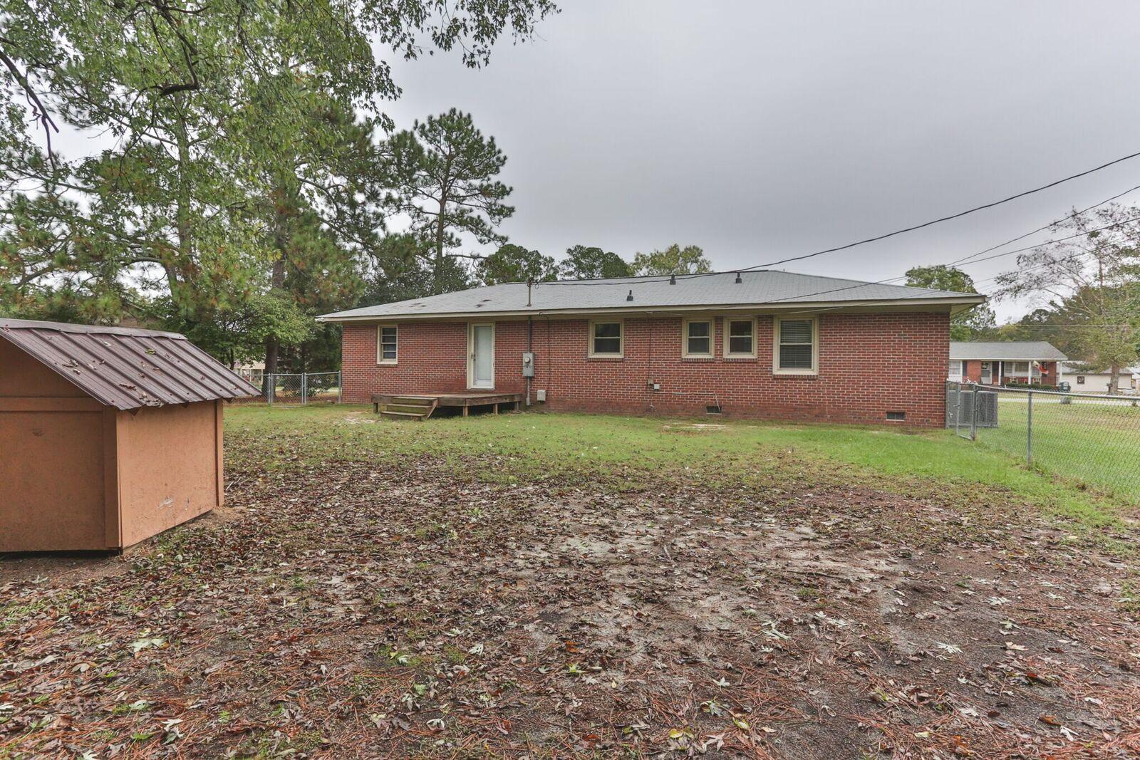 202 East Temple Avenue Rockingham, NC 28379 - Photo 30 of 31 2Z1A1012_preview.jpeg