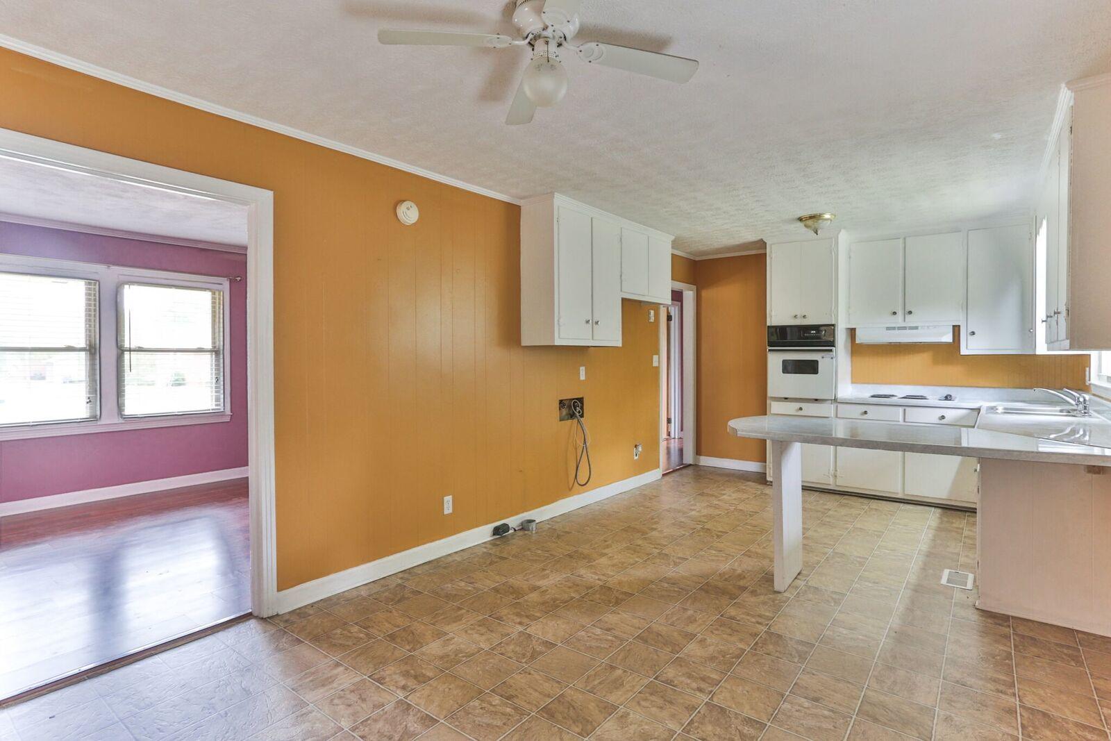 202 East Temple Avenue Rockingham, NC 28379 - Photo 8 of 31 2Z1A1028_preview.jpeg