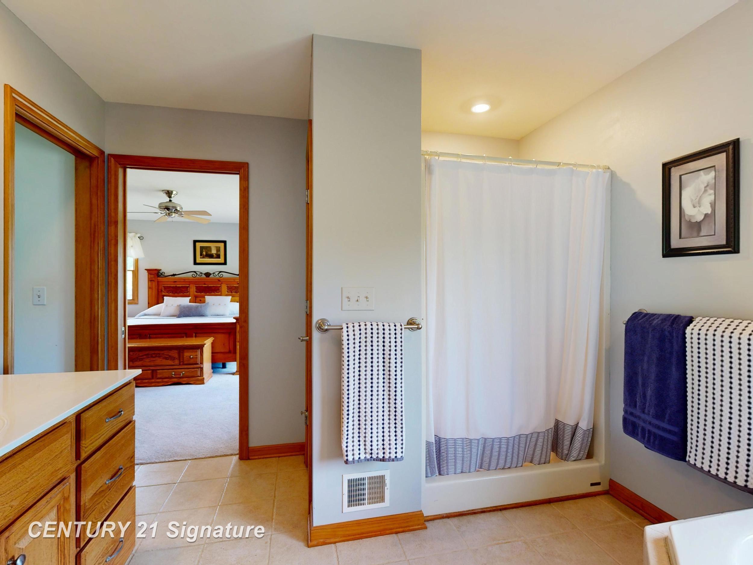 12222 Carpenter Road Flushing, MI 48433 - Photo 37 of 64 Gallery Image 37