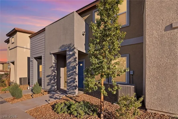 $325,000 | 554 Foothill Cove Lane, Henderson, NV 89002