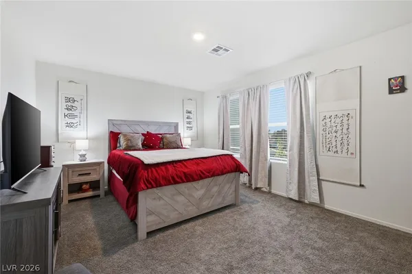$300,000 | 554 Foothill Cove Lane, Henderson, NV 89002