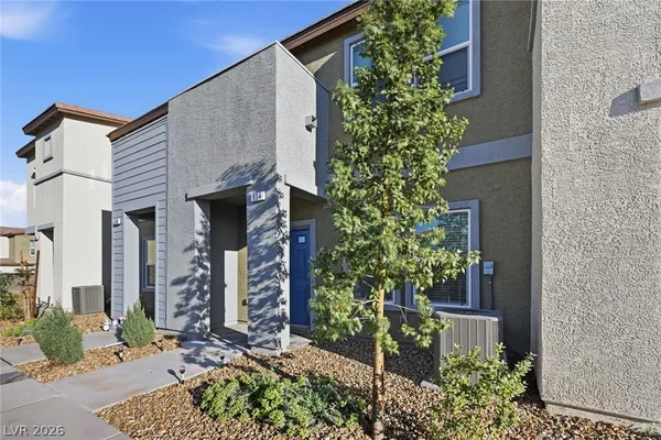 $300,000 | 554 Foothill Cove Lane, Henderson, NV 89002