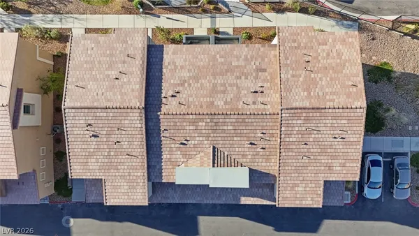 $300,000 | 554 Foothill Cove Lane, Henderson, NV 89002