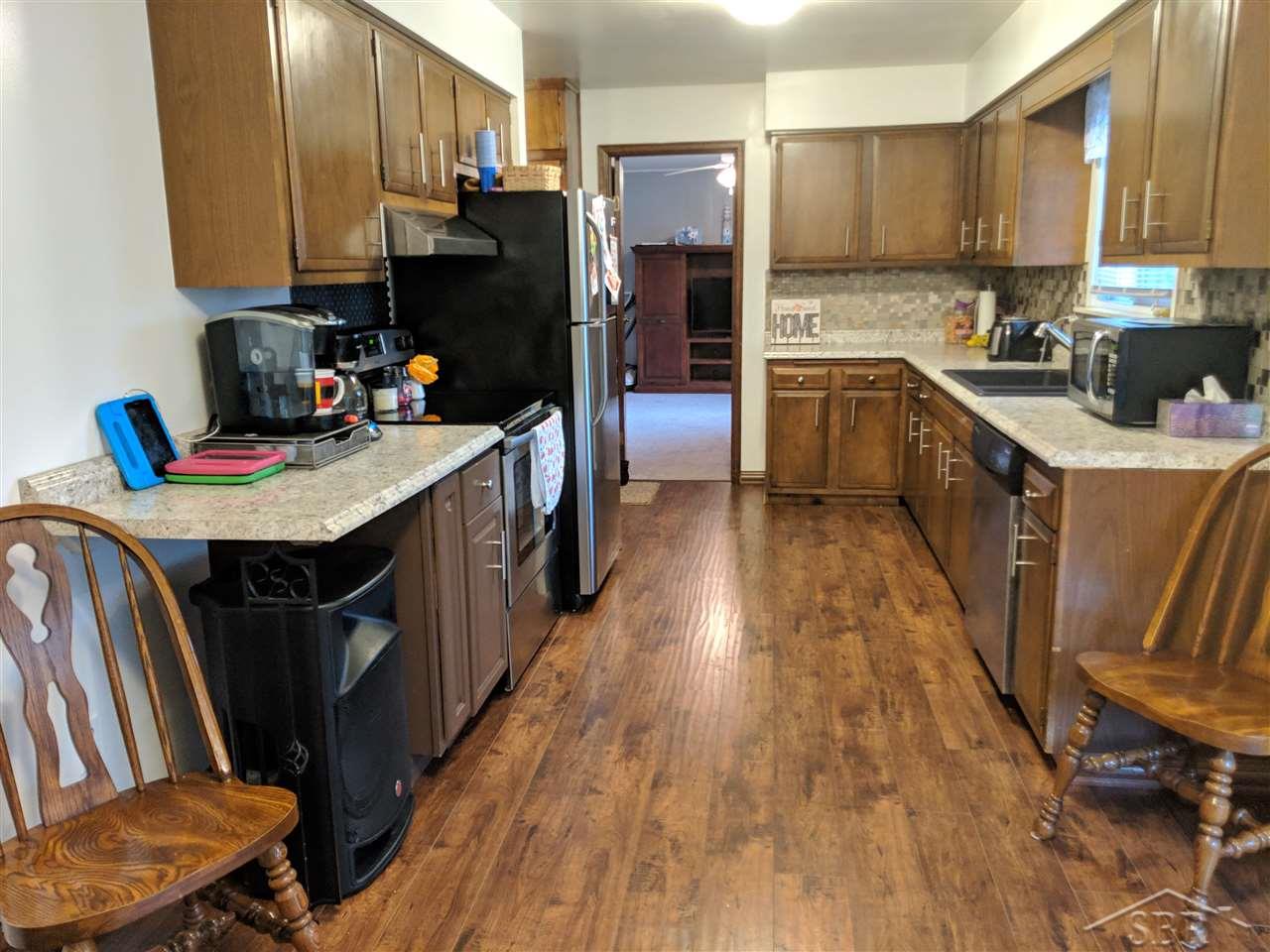 4442 Shattuck Road Saginaw, MI 48603 - Photo 7 of 23 31384411-6.JPG