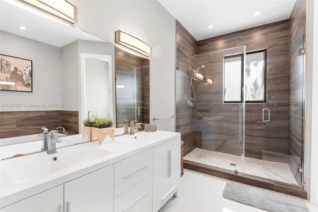 $30,000 | 5500 Southwest 67th Avenue, Miami, FL 33155