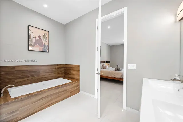 $30,000 | 5500 Southwest 67th Avenue, Miami, FL 33155