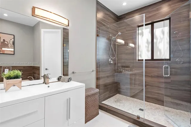 $30,000 | 5500 Southwest 67th Avenue, Miami, FL 33155